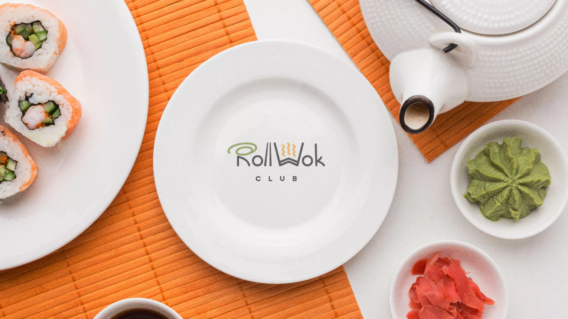 Разработка логотипа и фирменного стиля суши-бара «Roll Wok Club» в Липках